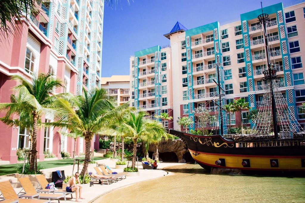 Grand Caribbean Resort Jomtian Паттайя Экстерьер фото